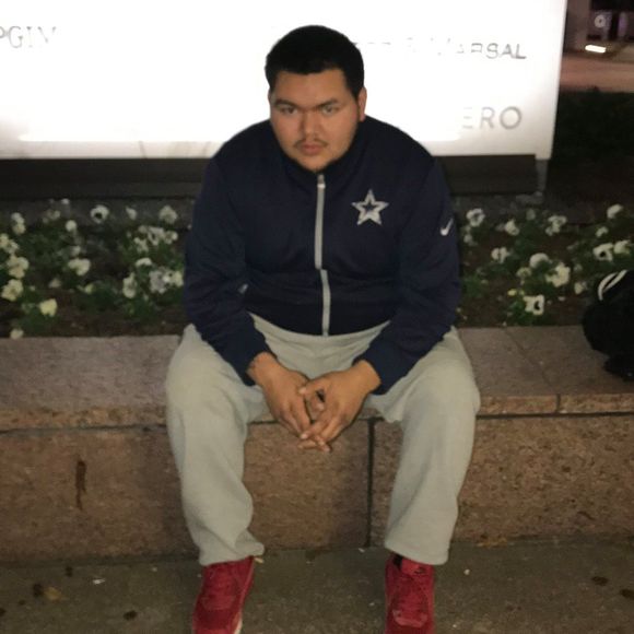 Meet your Posher, Xavi - Picture 1 of 1